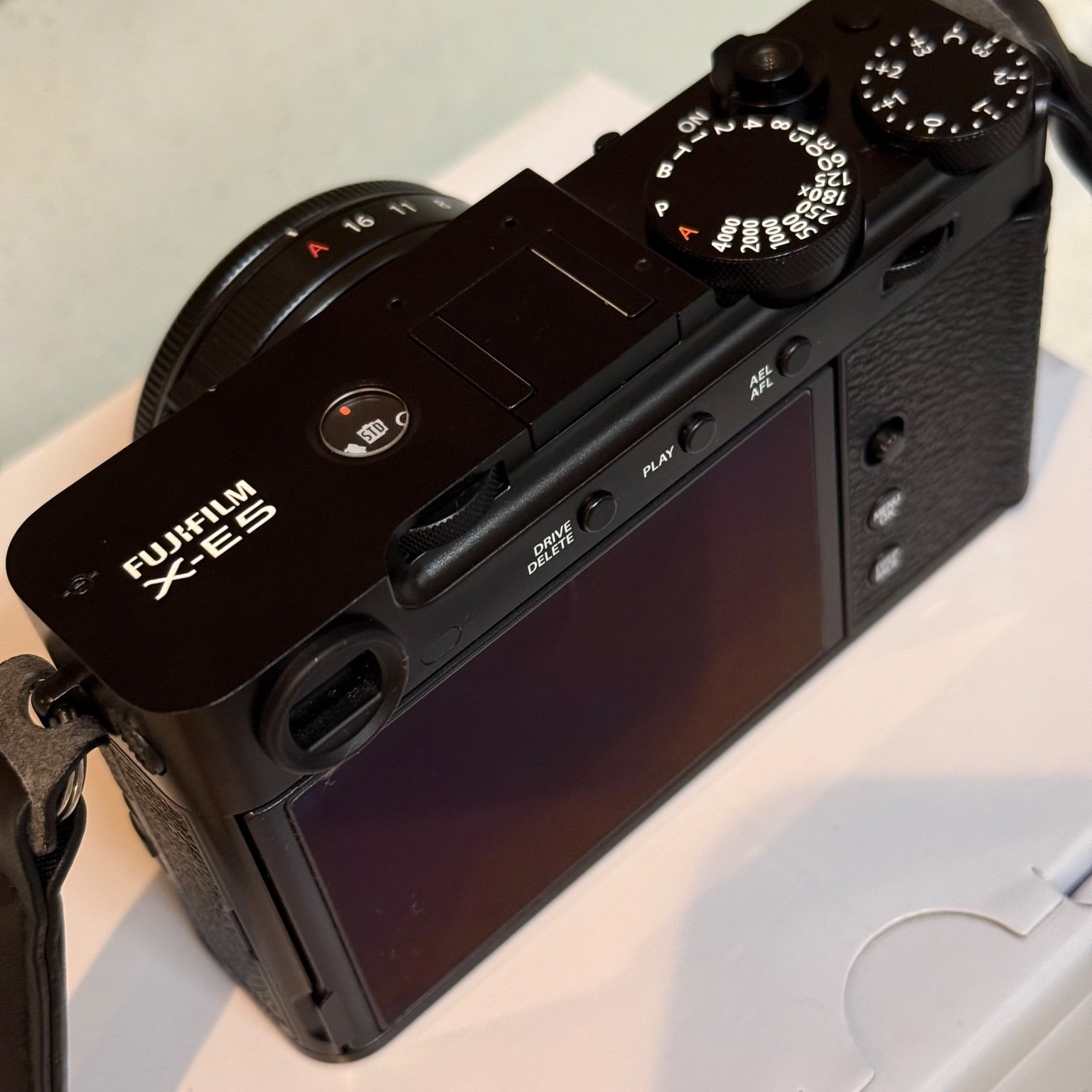 【中古】FUJIFILM X-E5 XF23mmレンズキット(ブラック) X-E5 XF23mm レンズキット 