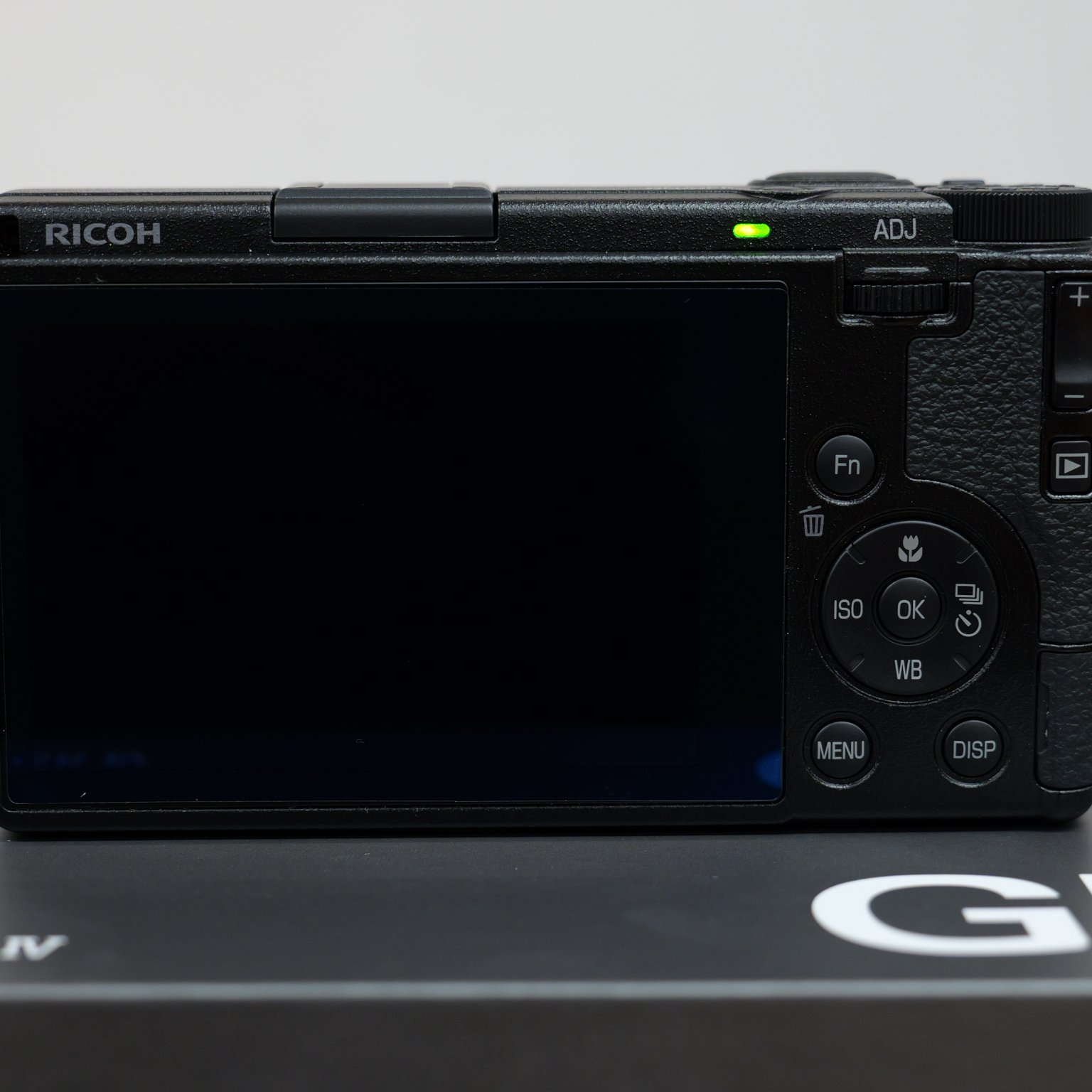 GR IV(GR4)の中古カメラを買うならみんなのカメラ 3CjWoeQnWX2M