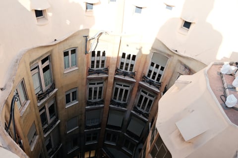 カサ・ミラ│Casa Milà