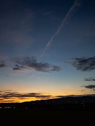 久しぶりの夕焼け。
この瞬間のために日々踏ん張ってる。