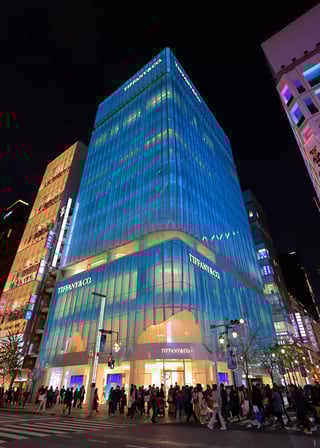 ティファニー 銀座
おしゃれなブランドだけあって、かっこいいビル。中には入って買い物してみたい…気がします😊