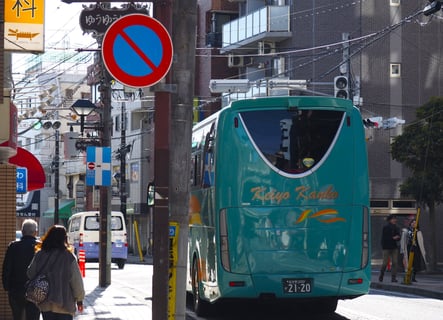 バスのお尻が何かセクシー