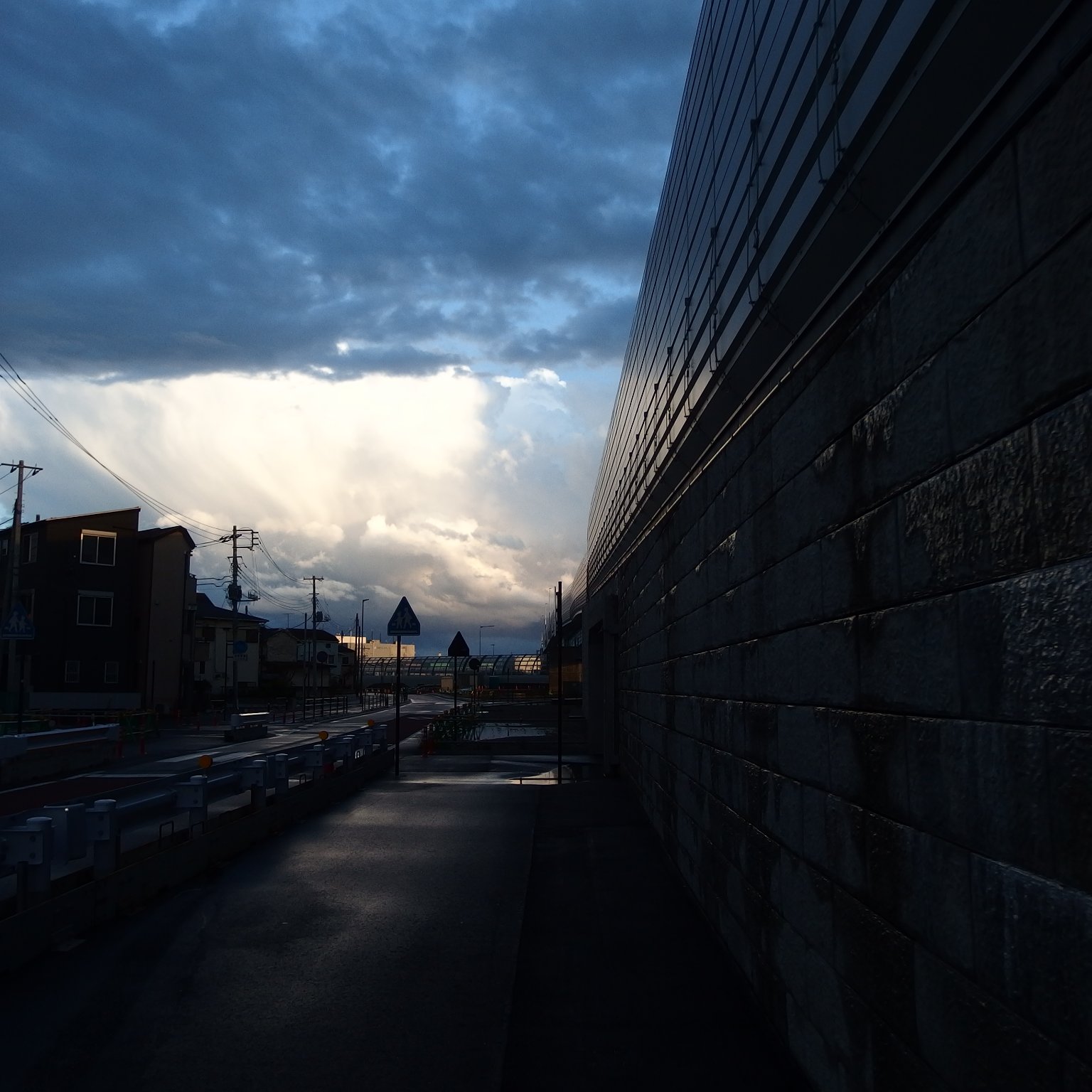雲って絵になるね
市川市
