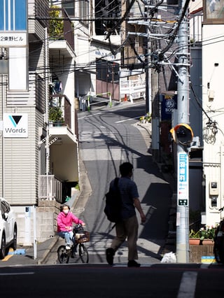 東京は坂と言うか谷が多いのかな？
川も多かった気がする
何にせよ大阪とは違ったな