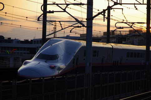 JR東日本の新幹線って不気味だなぁ