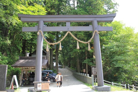 宝光社と中社の写真です♪