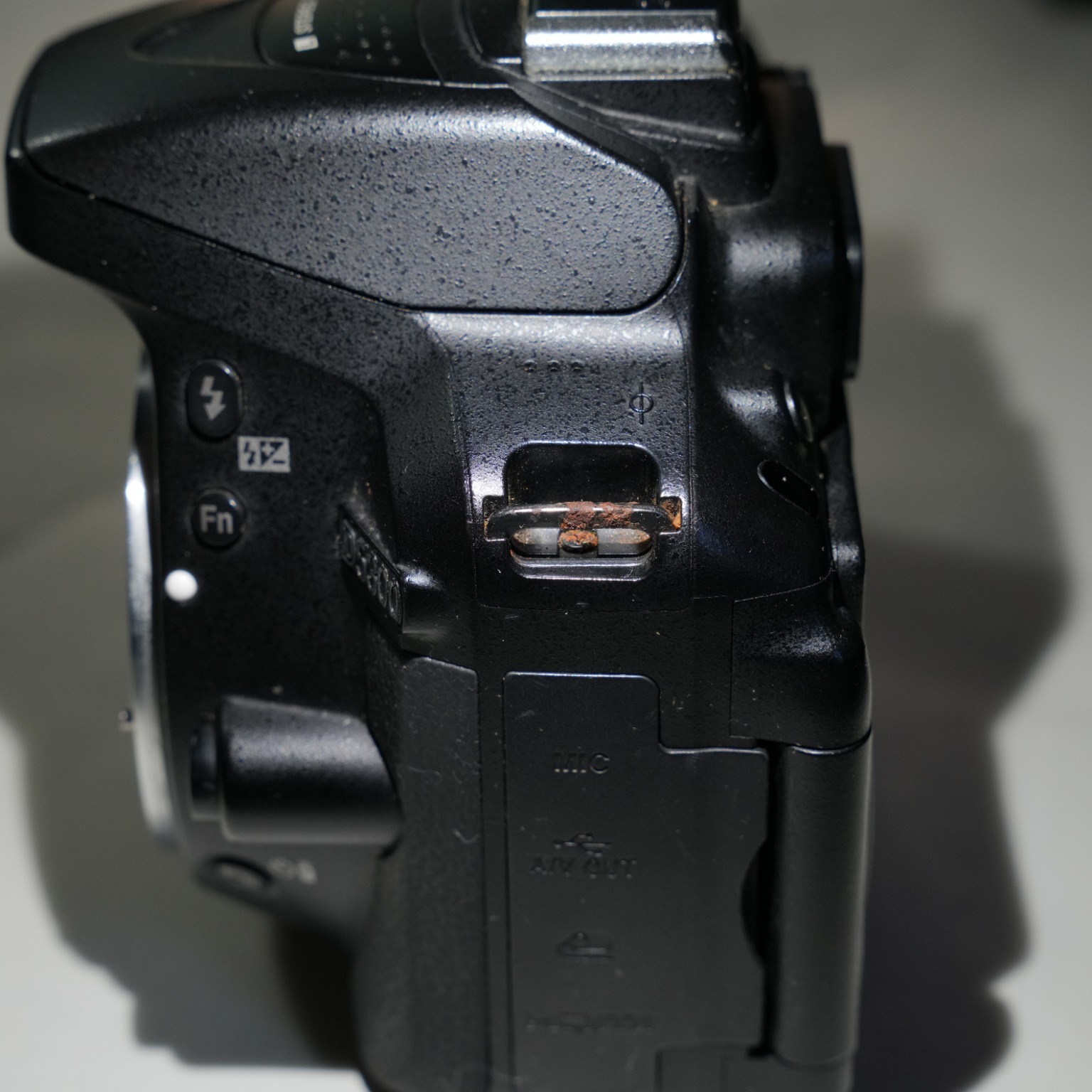 ニコン D5300 ボディの中古 (訳あり)・¥18,000・シャッター23,389回 by