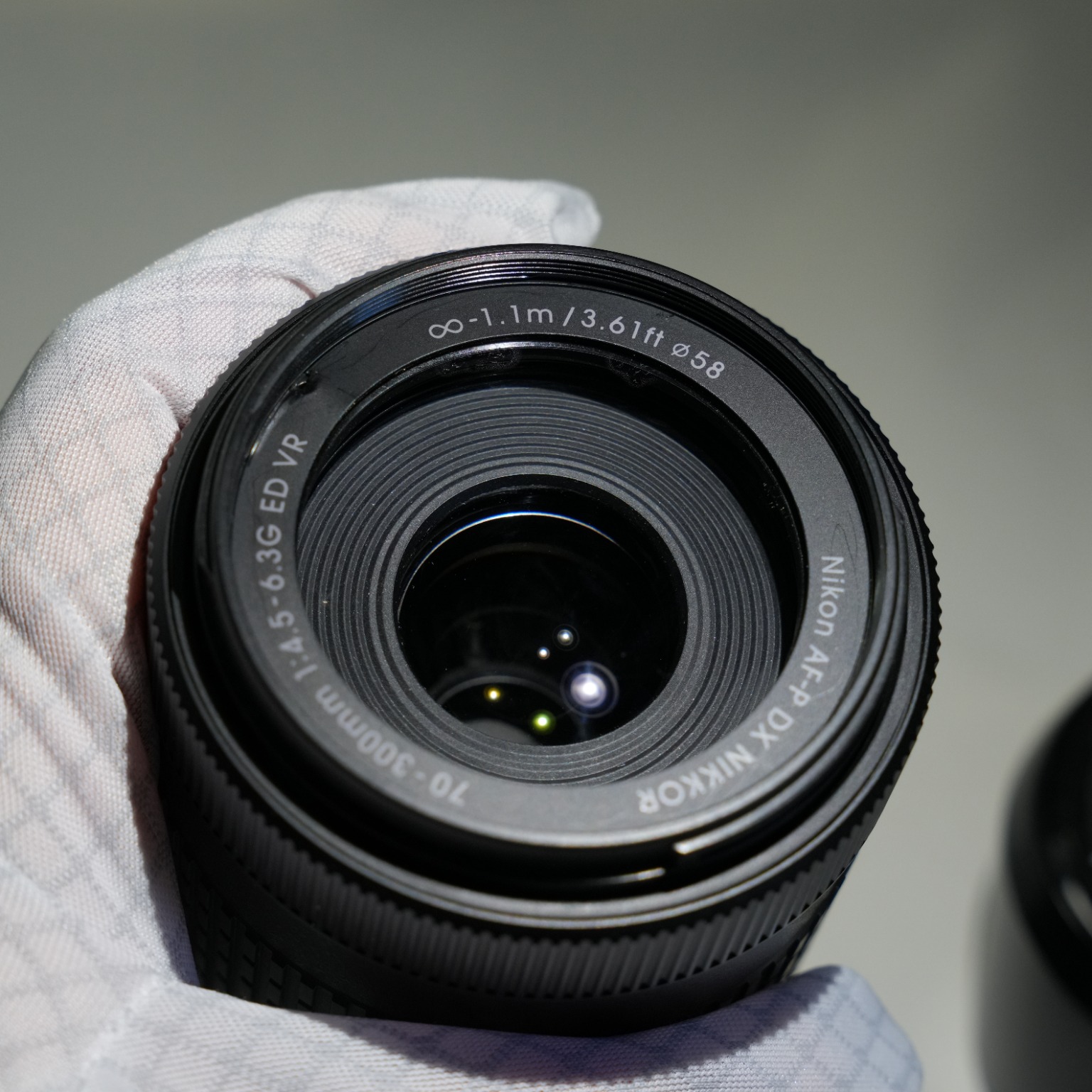 ニコン AF-P DX NIKKOR 70-300mm f/4.5-6.3G ED VRの中古 (訳あり