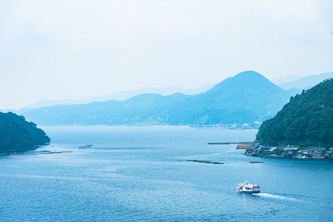 Helloみんカメ

初投稿です！カメラ歴は気付けば十年くらい。
神社や空の風景を中心に撮影してます

よろしくお願いしますー✨