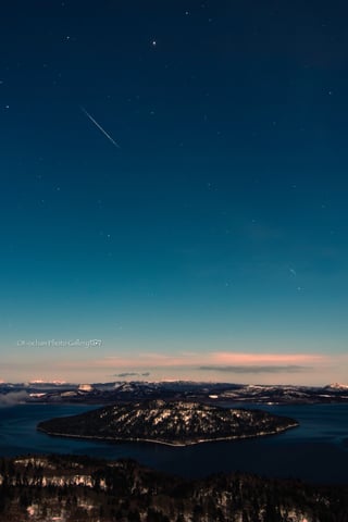 しぶんぎ座流星群2026

ウルフムーンが照らす屈斜路湖


_____________________

Date:2026.1.4
Location:美幌峠
Camera: eoskissx10
Lens: Tokina atx-i 11-20mm F2.8 CF
Filter:Kenko Tokina Starry Night Pro Softon
________________________