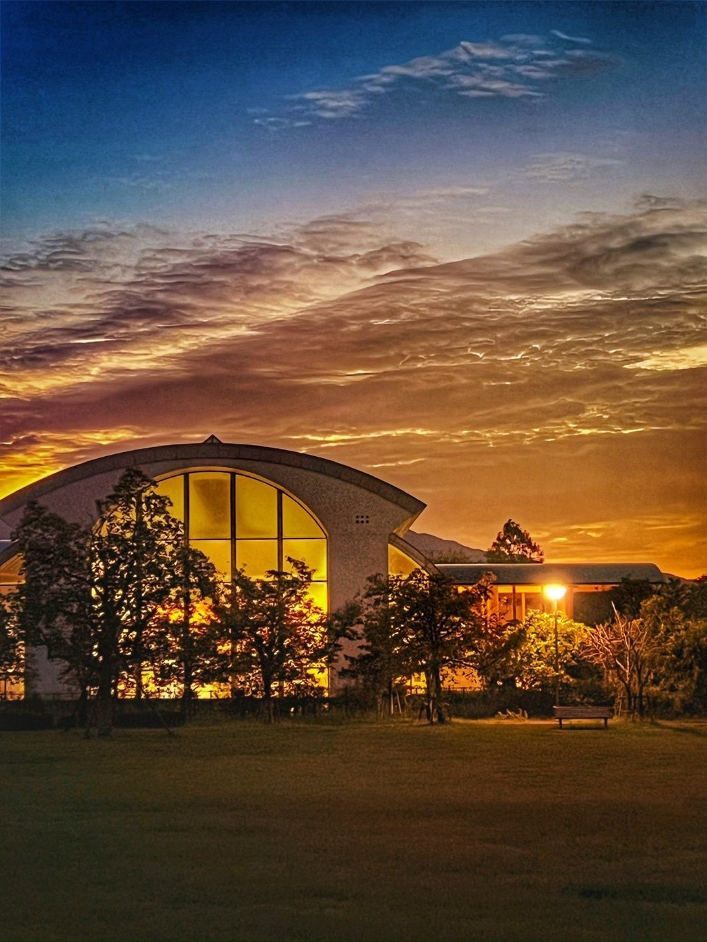 メイン投稿画像