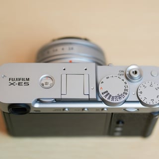 X-E5 XF23mm レンズキット "シルバー"