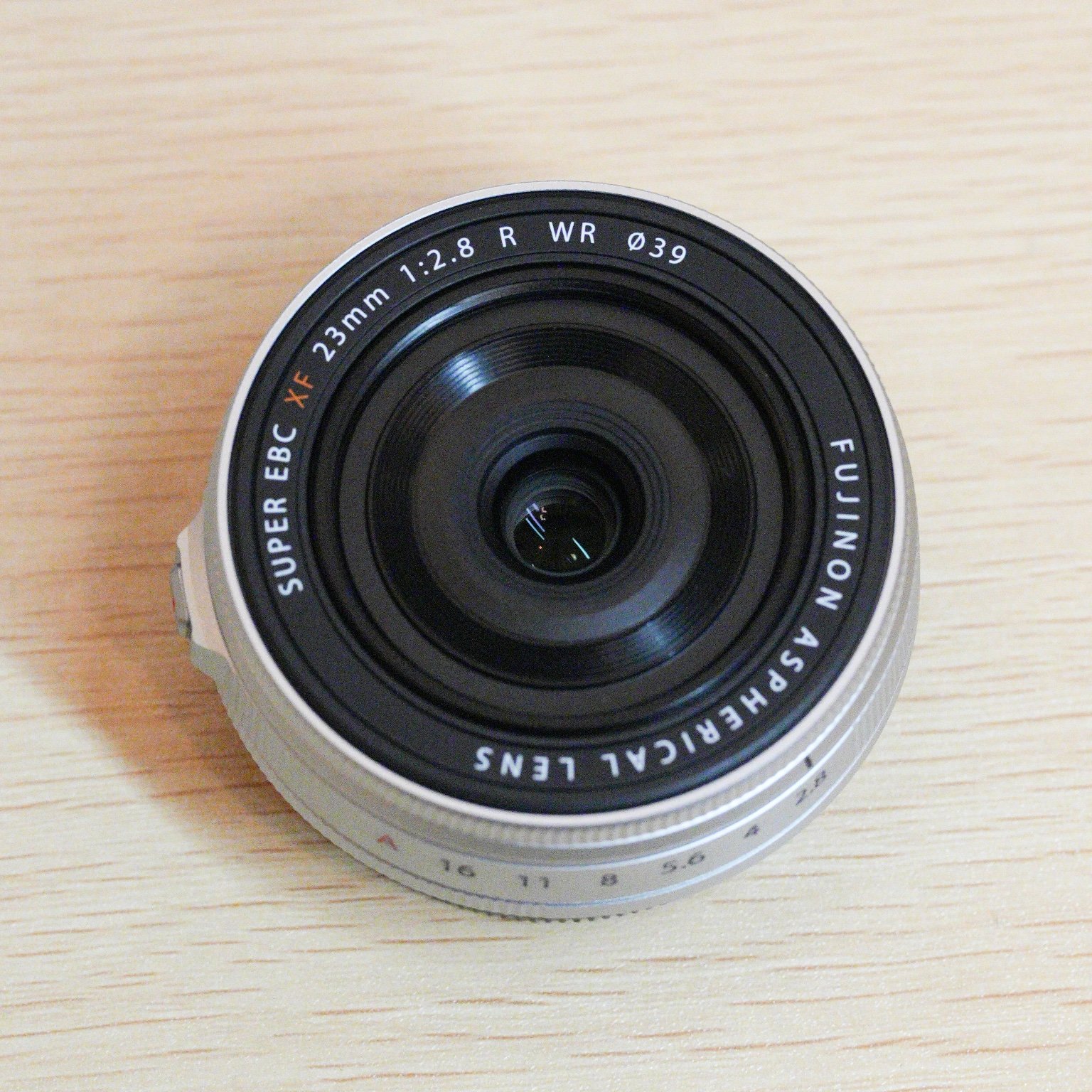 X-E5 XF23mm レンズキット "シルバー"