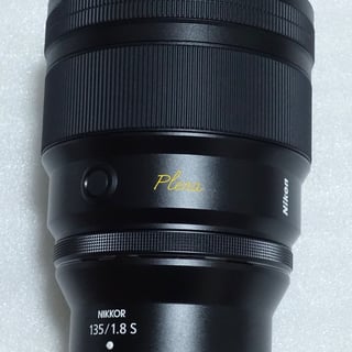 NIKKOR Z 135mm f/1.8 S Plena