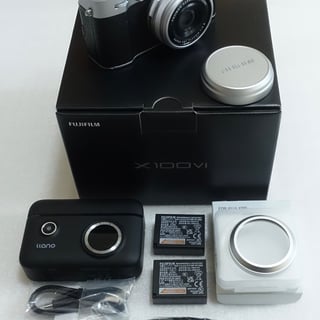 X100VI "シルバー"