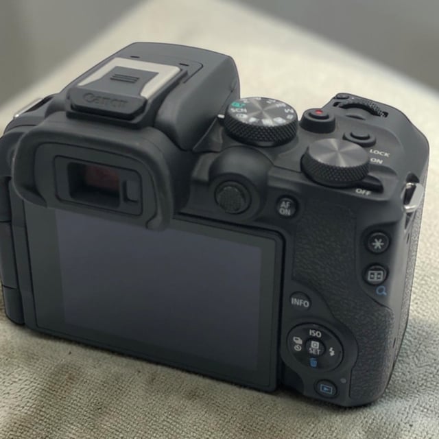 EOS R10 ボディ