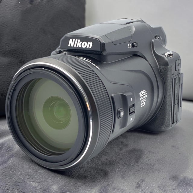 COOLPIX P1000