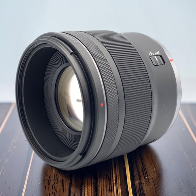 RF45mm F1.2 STM
