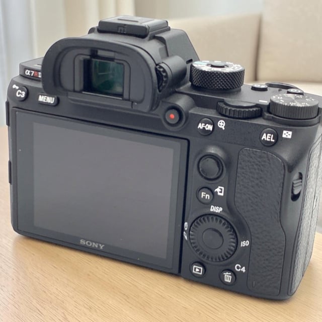 α7R III ILCE-7RM3 ボディ
