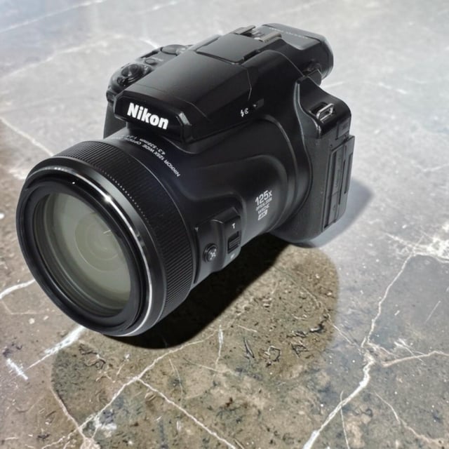 COOLPIX P1000