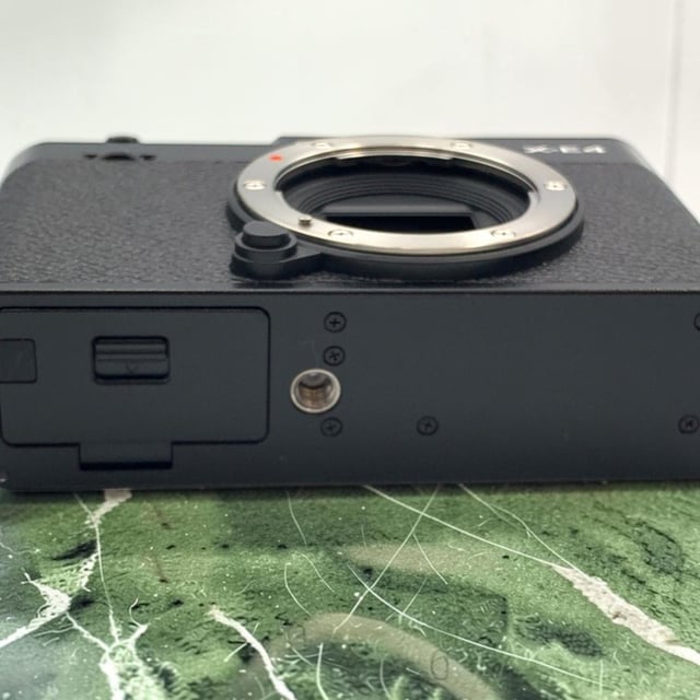 X-E4 ボディ