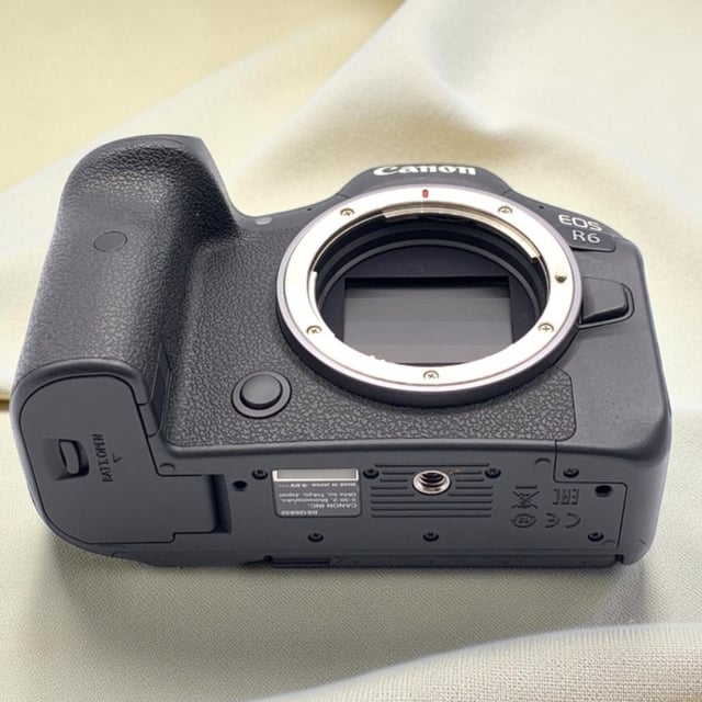 EOS R6 ボディ