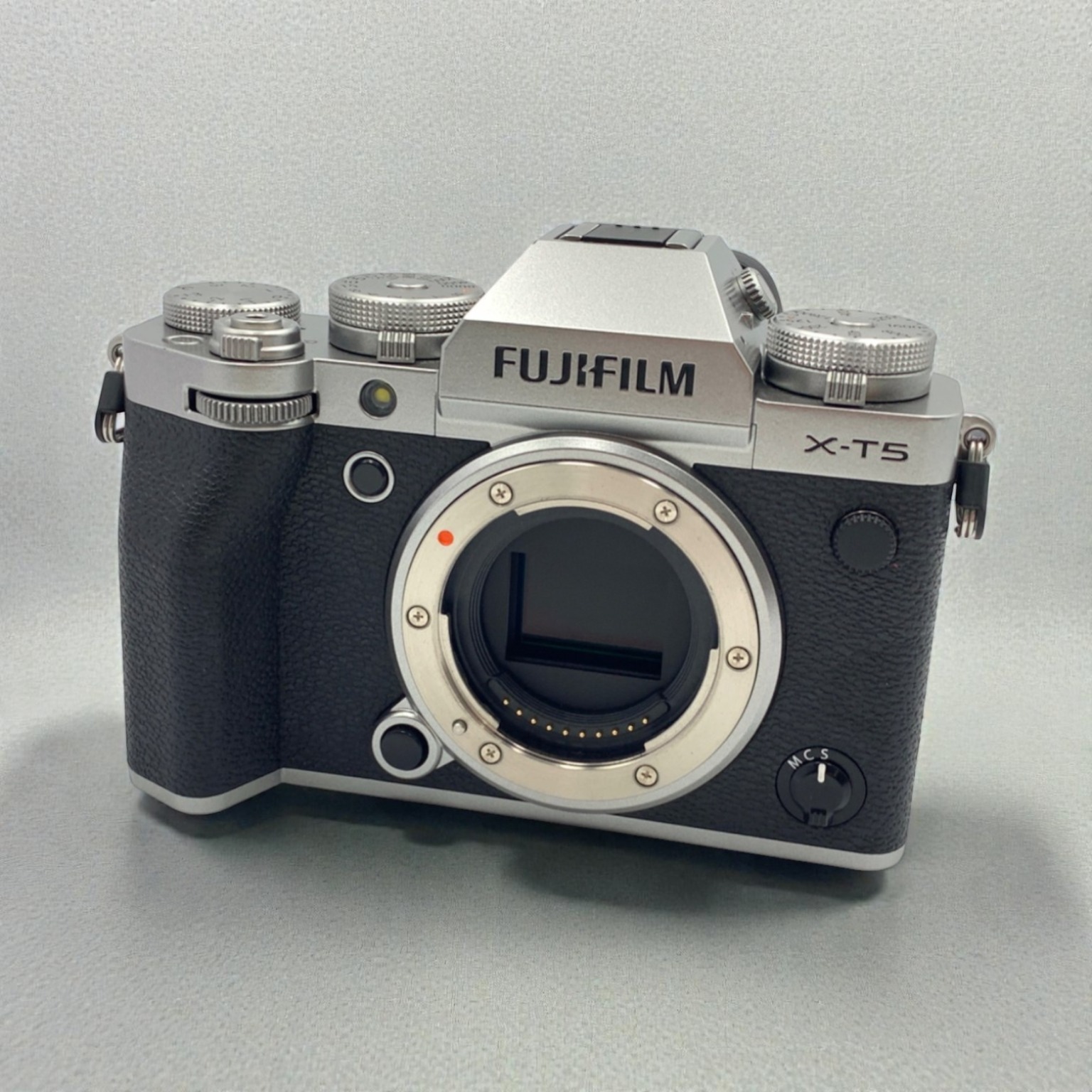 富士フイルム X-T5 ボディ 
