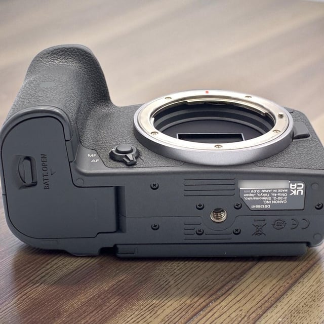 EOS R7 ボディ