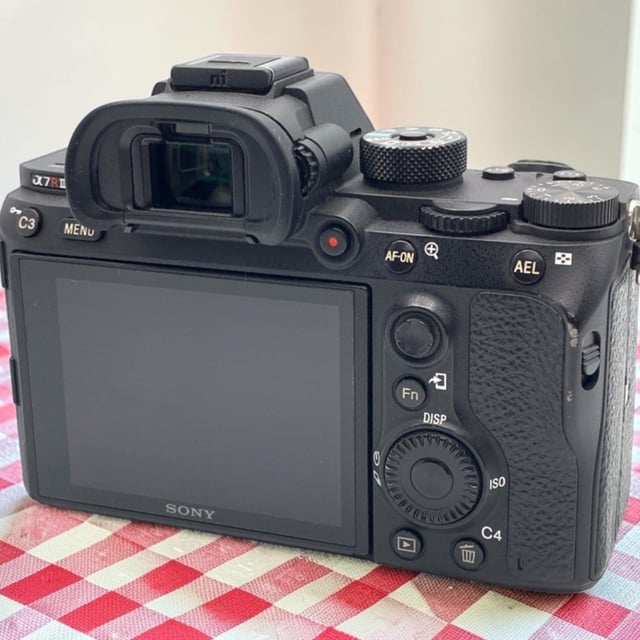 α7R III ILCE-7RM3 ボディ