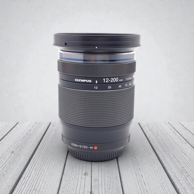 M.ZUIKO DIGITAL ED 12-200mm F3.5-6.3
