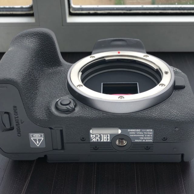 EOS R10 ボディ
