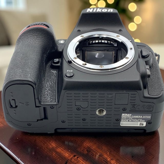 D7500 ボディ