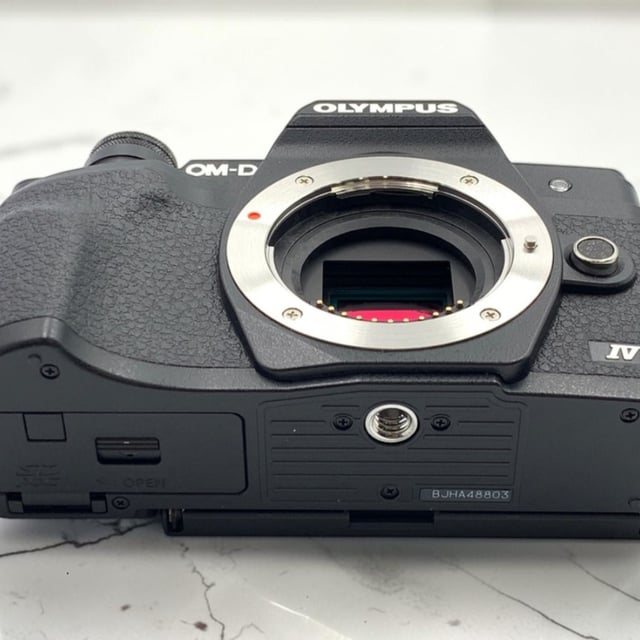 OM-D E-M10 Mark IV ボディ "ブラック"
