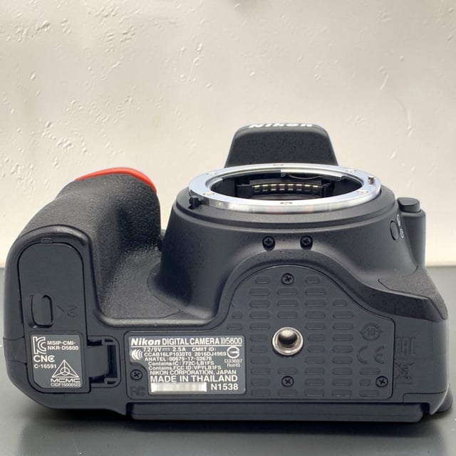 D5600 ボディ