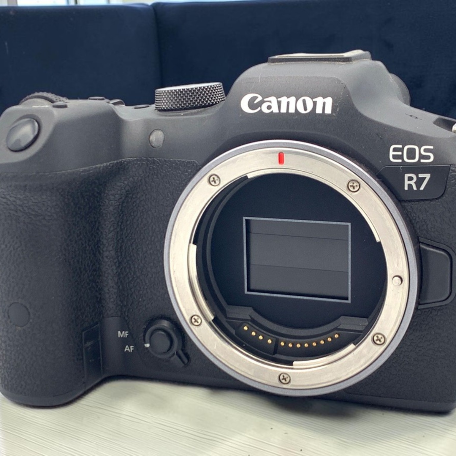 Canon EOS R7 ボディの新品/中古の在庫一覧 | みんなのカメラ