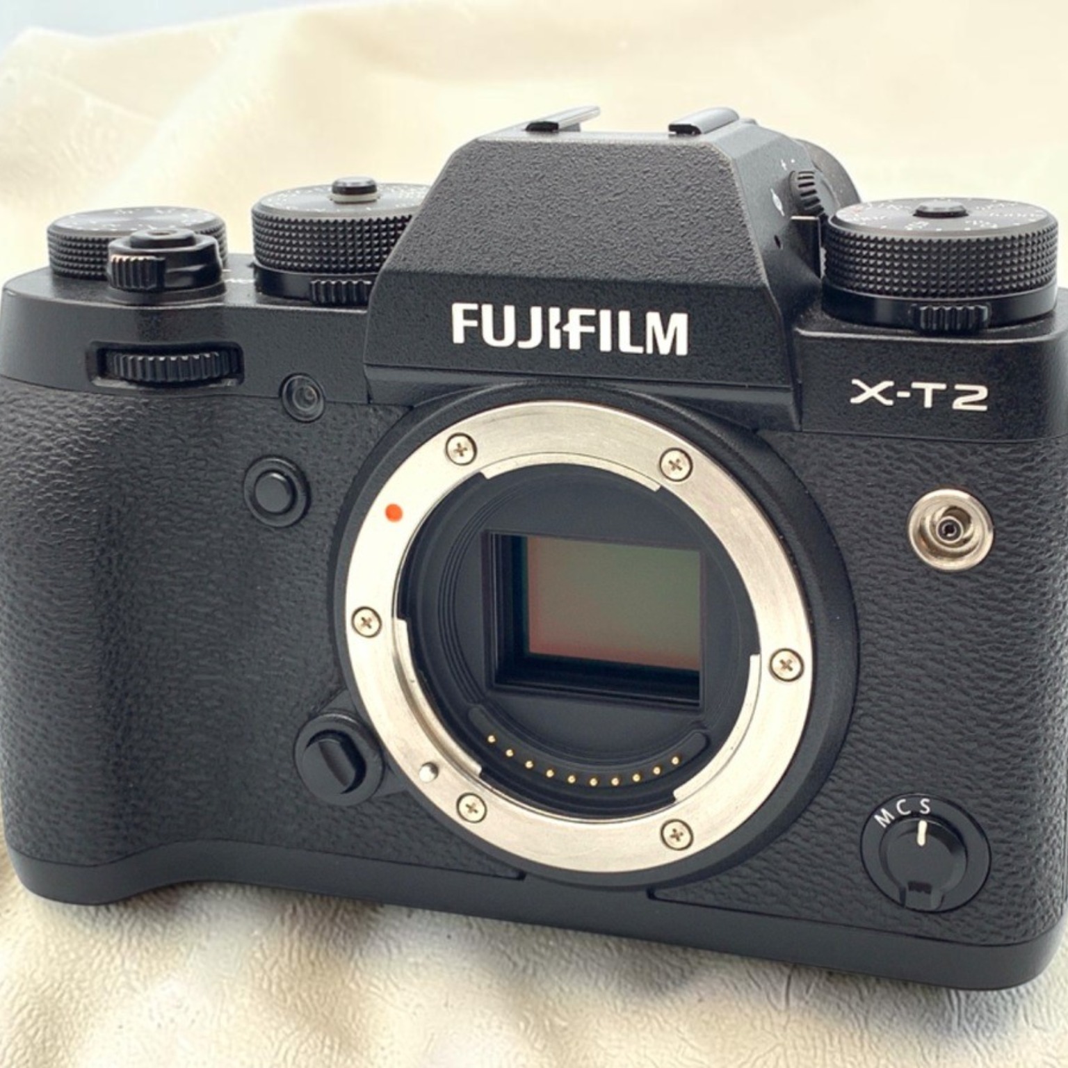 富士フイルム X-T2 ボディの中古 (美品)・¥85,400 by れんのひ
