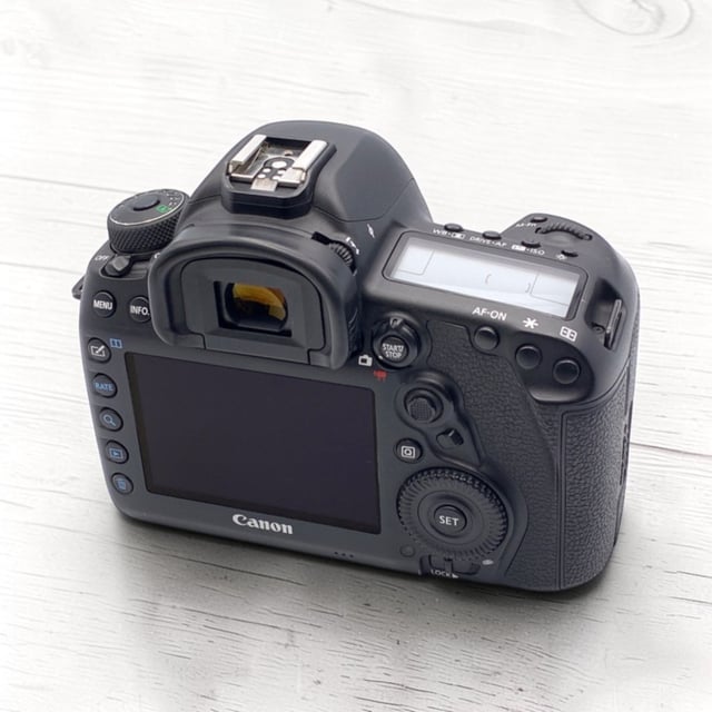 EOS 5D Mark IV ボディ