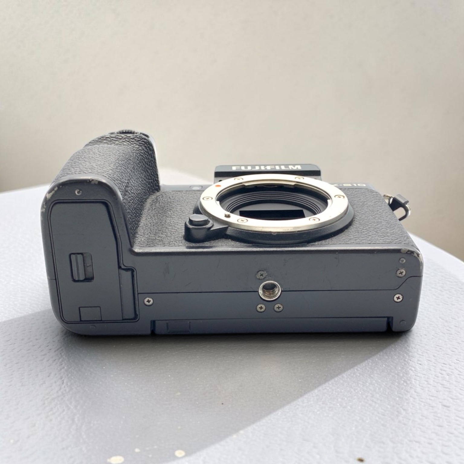 富士フイルム X-S10 ボディの中古 (良品)・¥104,870 by forni