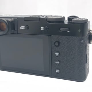 X100V "ブラック"