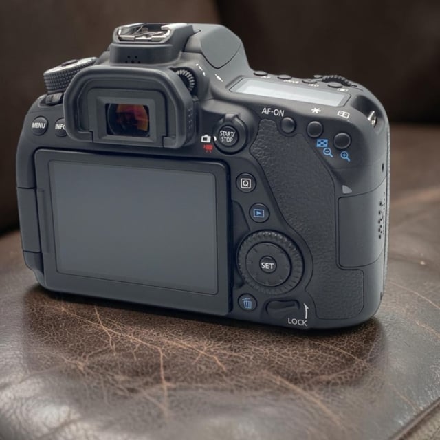 EOS 80D ボディ