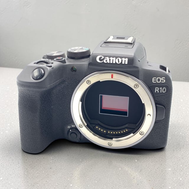 EOS R10 ボディ