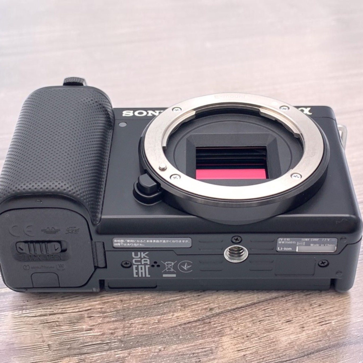 SONY VLOGCAM ZV-E10 ボディ 