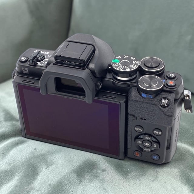 OM-D E-M10 Mark IV ボディ "ブラック"