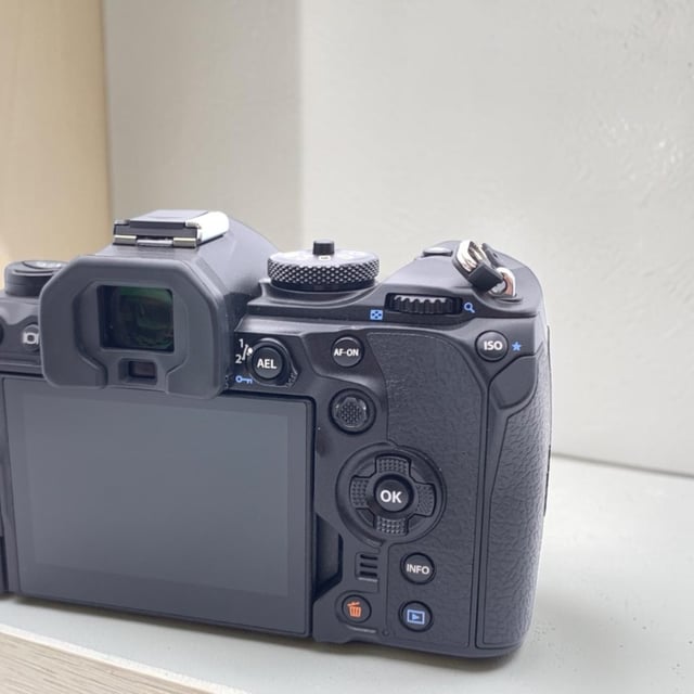 OM-1 ボディ