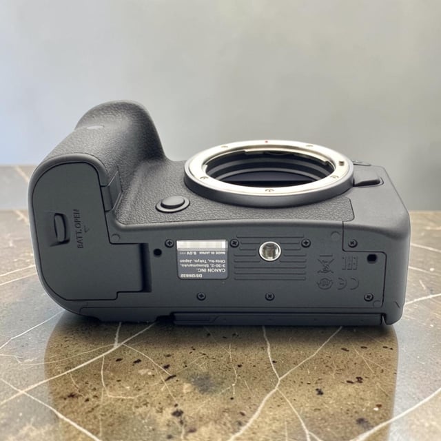 EOS R6 ボディ