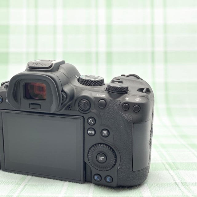 EOS R6 Mark II ボディ
