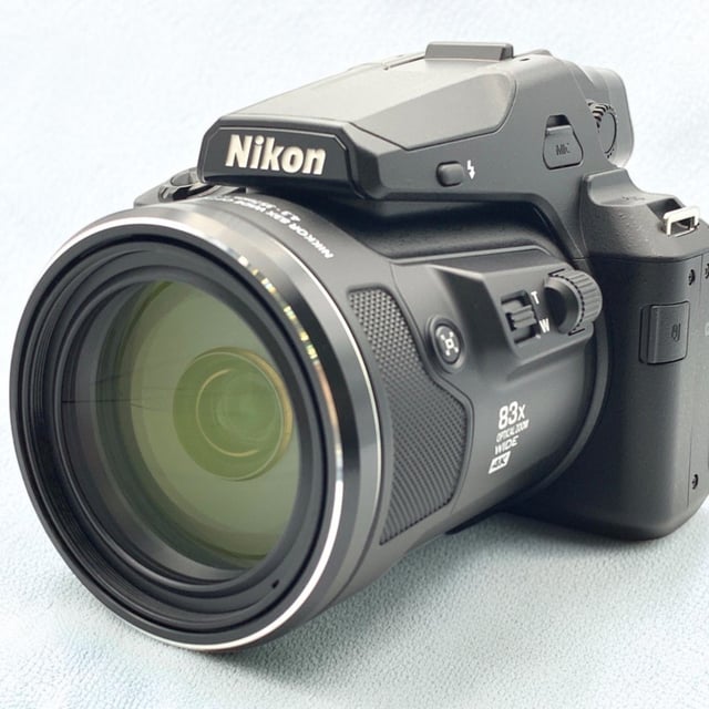 COOLPIX P950