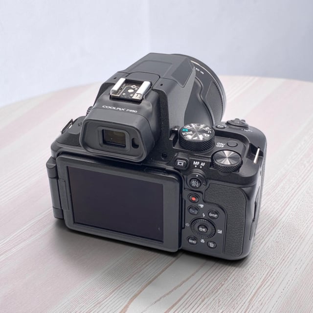 COOLPIX P950