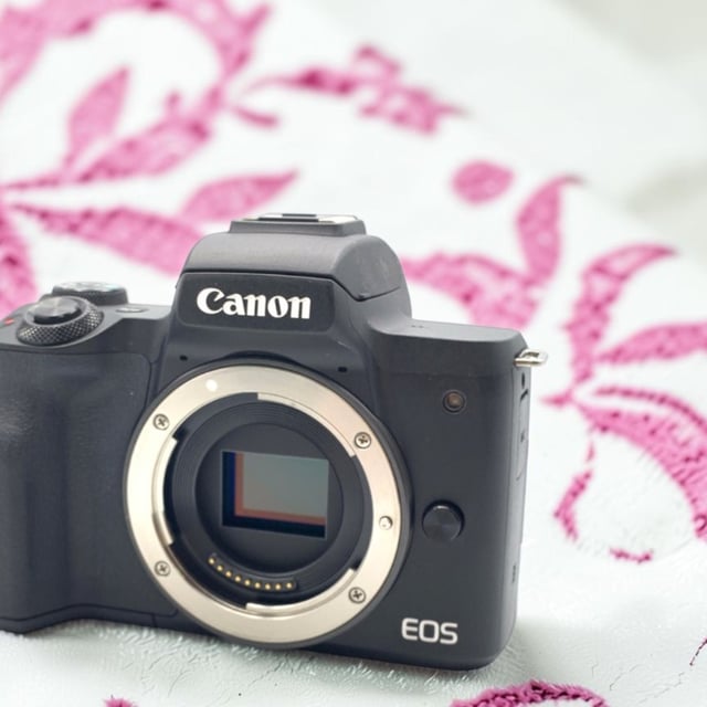 EOS Kiss M ボディ