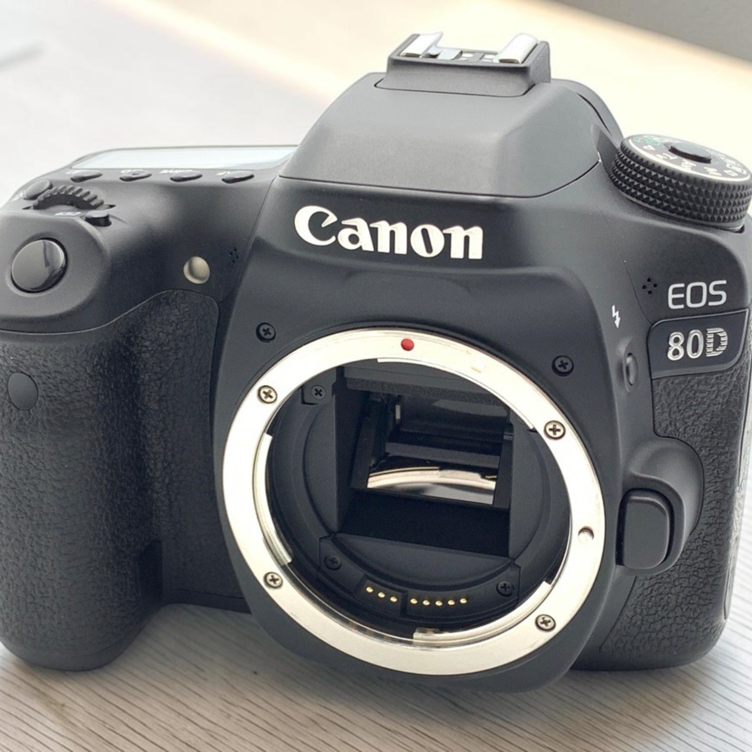 【美品】 キヤノン　Canon EOS 80D ボディ EOS 80D ボディ